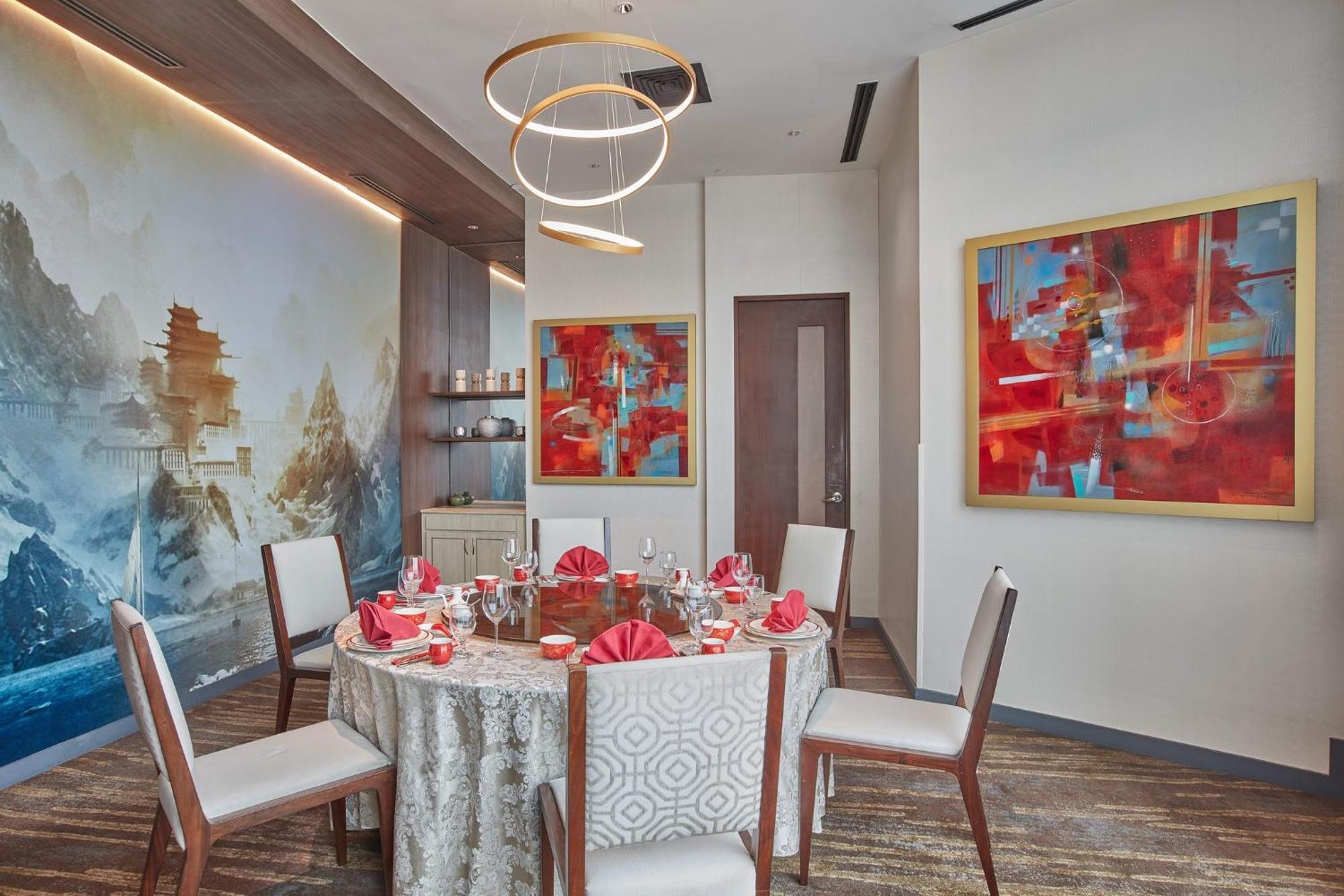 Crowne Plaza Manila Galleria By Ihg Pasig City Bagian luar foto