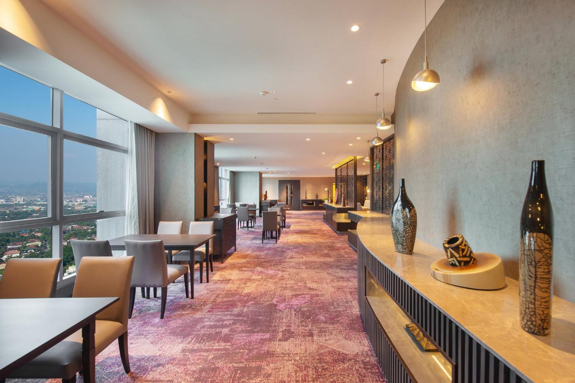 Crowne Plaza Manila Galleria By Ihg Pasig City Bagian luar foto