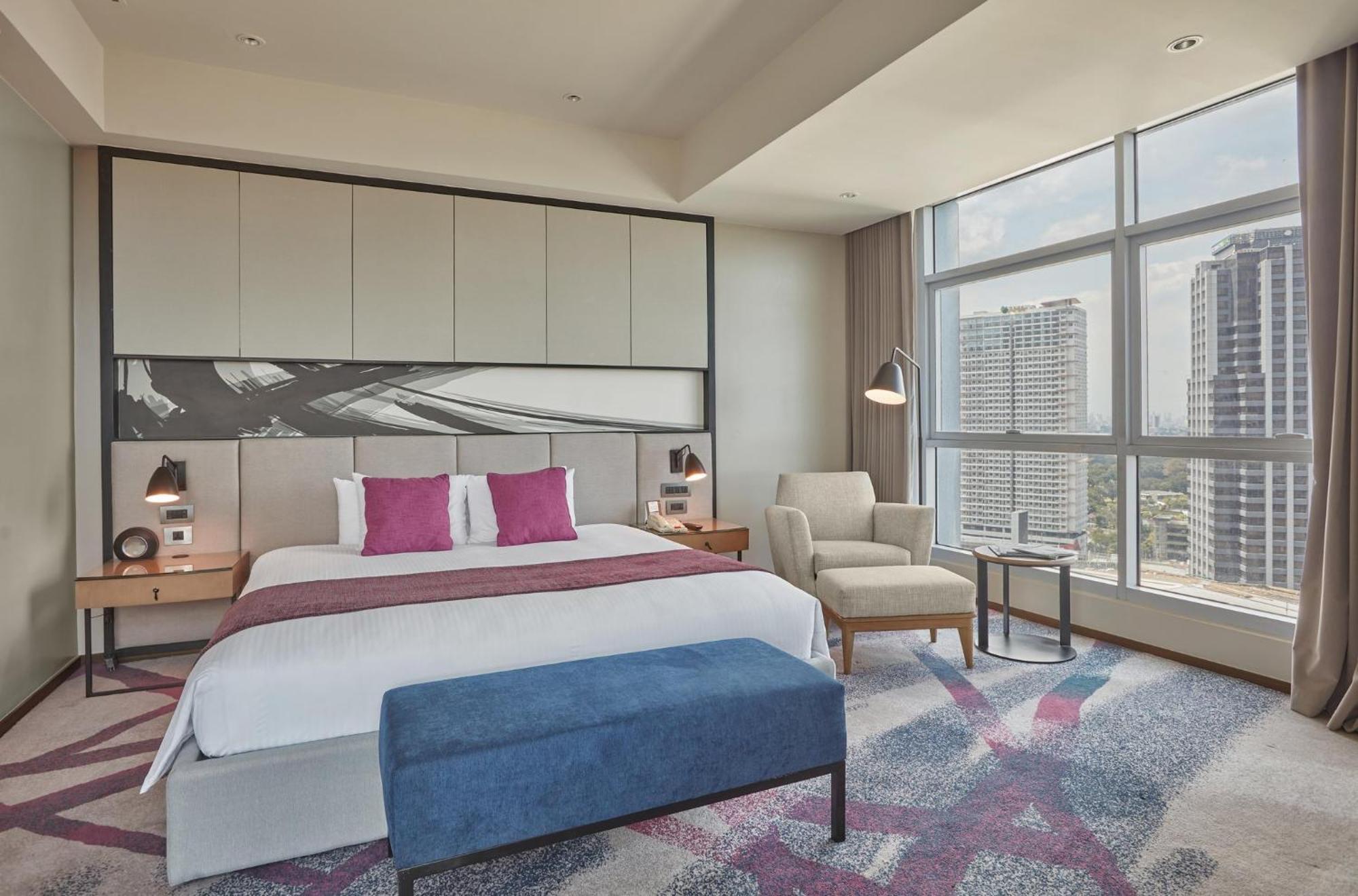 Crowne Plaza Manila Galleria By Ihg Pasig City Bagian luar foto